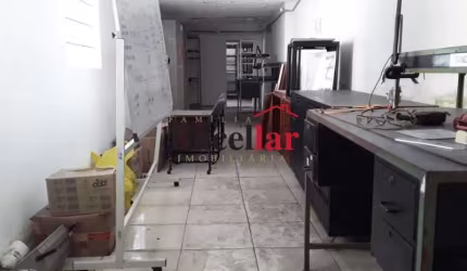 Prédio com 10 salas para alugar na Rua Professora Ester de Melo, Benfica, Rio de Janeiro, 513 m2 por R$ 35.000