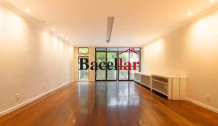 Apartamento com 4 quartos à venda na Rua Soares da Costa, Tijuca, Rio de Janeiro, 226 m2 por R$ 999.999
