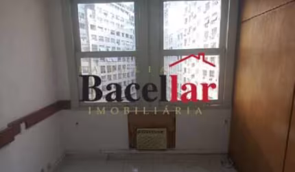 Sala comercial com 1 sala à venda na Avenida Presidente Antônio Carlos, Centro, Rio de Janeiro, 95 m2 por R$ 180.000