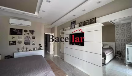 Casa em condomínio fechado com 3 quartos à venda na Estrada Cachamorra, Campo Grande, Rio de Janeiro, 281 m2 por R$ 1.800.000