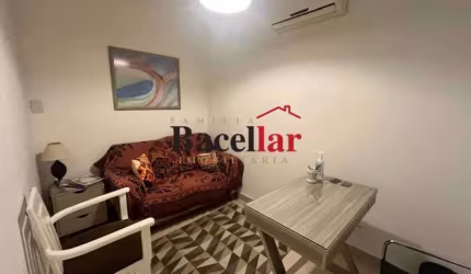 Sala comercial com 1 sala à venda na Rua Almirante Cochrane, Tijuca, Rio de Janeiro, 32 m2 por R$ 350.000