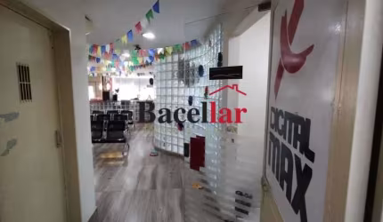 Sala comercial à venda na Rua Conde de Bonfim, Tijuca, Rio de Janeiro, 216 m2 por R$ 999.999