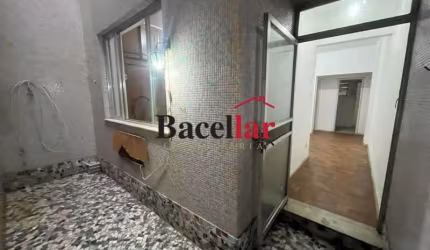 Apartamento com 2 quartos à venda na Rua Teodoro da Silva, Vila Isabel, Rio de Janeiro, 59 m2 por R$ 240.000