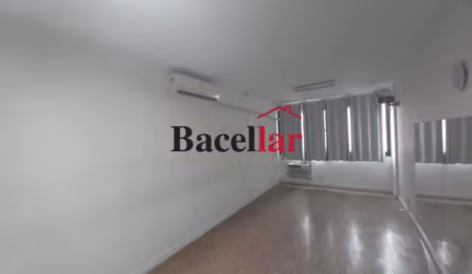 Sala comercial à venda na Rua Sete de Setembro, Centro, Rio de Janeiro, 31 m2 por R$ 119.999
