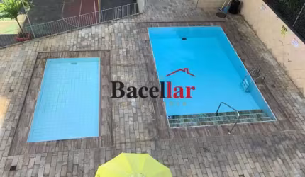Apartamento com 2 quartos à venda na Rua Senador Nabuco, Vila Isabel, Rio de Janeiro, 70 m2 por R$ 300.000