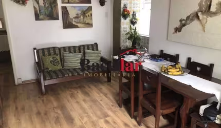 Apartamento com 3 quartos à venda na Rua Pereira de Almeida, Praça da Bandeira, Rio de Janeiro, 75 m2 por R$ 300.000