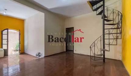 Casa com 4 quartos à venda na Rua Ibituruna, Maracanã, Rio de Janeiro, 253 m2 por R$ 879.000