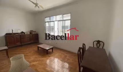 Apartamento com 3 quartos à venda na Rua Itacuruçá, Tijuca, Rio de Janeiro, 110 m2 por R$ 599.900