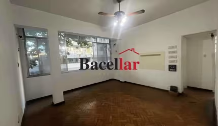 Apartamento com 2 quartos à venda na Rua Padre Champagnat, Tijuca, Rio de Janeiro, 59 m2 por R$ 380.000