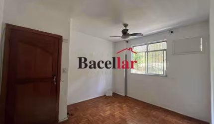 Apartamento com 3 quartos à venda na Rua Ernesto de Souza, Andaraí, Rio de Janeiro, 55 m2 por R$ 230.000