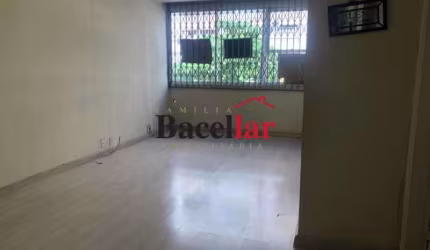 Apartamento com 4 quartos à venda na Rua Campos Sales, Tijuca, Rio de Janeiro, 110 m2 por R$ 799.000