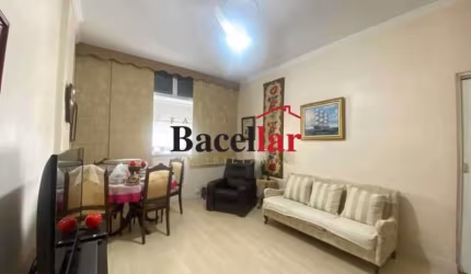Apartamento com 2 quartos para alugar na Rua Barão de Mesquita, Tijuca, Rio de Janeiro, 75 m2 por R$ 3.000