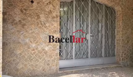 Casa comercial com 1 sala à venda na Rua Padre Elías Gorayeb, Tijuca, Rio de Janeiro, 216 m2 por R$ 650.000