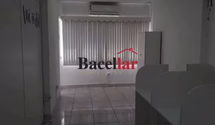 Sala comercial com 2 salas para alugar na Avenida Presidente Vargas, Centro, Rio de Janeiro, 58 m2 por R$ 400