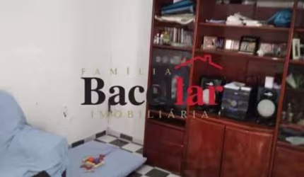 Casa com 3 quartos à venda na Rua Barão de Vassouras, Andaraí, Rio de Janeiro, 240 m2 por R$ 380.000
