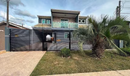 Sobrado com 5 dormitórios à venda, 281 m² por R$ 990.000,00 - Estação - Araucária/PR