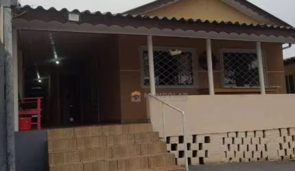 Casa com 3 dormitórios à venda, 217 m² por R$ 495.000,00 - Tindiquera - Araucária/PR