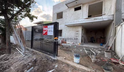 Sobrado com 3 dormitórios à venda, 105 m² por R$ 741.000,00 - Cachoeira - Araucária/PR