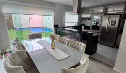 Sobrado com 3 dormitórios à venda, 244 m² por R$ 2.250.000,00 - Iguaçu - Araucária/PR
