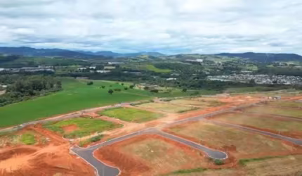 PortoVille Praças do Haras | LOTES altos e planos com vista | Clube completo | Ótimo Local