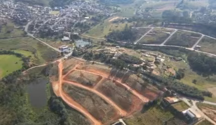 Condomínio com Lazer e Lago em PEDRA BELA | LOTES a partir de 250m² | Pagamento Facilitado
