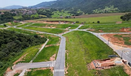 Lotes Residenciais e Comerciais a partir de 250m² | Lazer e Lagos | Pronto pra construir