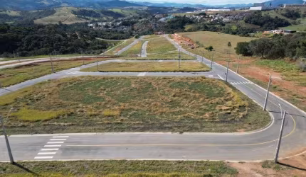 Já pode construir | Lotes a partir de 250m² em Extrema com Lagos e Lazer | Facilitado