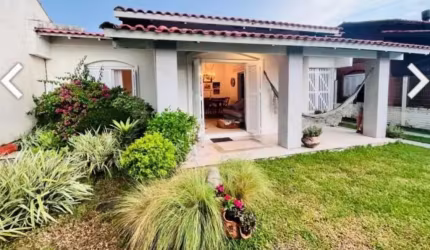Casa com 3 quartos à venda na Zona Nova, Tramandaí  por R$ 432.000