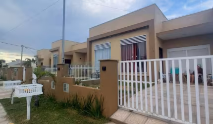 Casa com 2 quartos à venda no Centro, Imbé  por R$ 360.000