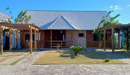 Casa em Condomínio para Locação em Simões Filho, FAZENDA REAL, 3 dormitórios, 1 suíte, 1 banheiro, 1 vaga
