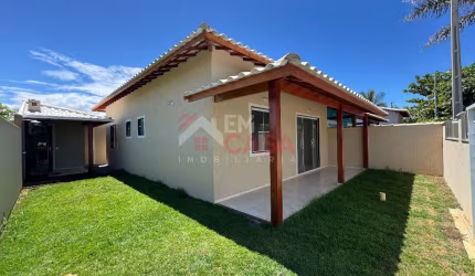 vende casa com área gourmet e suíte em Unamar, Cabo Frio.
