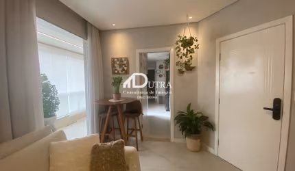 Excelente apartamento de 2 dormitórios com 2 vagas e lazer no Gonzaga-Santos