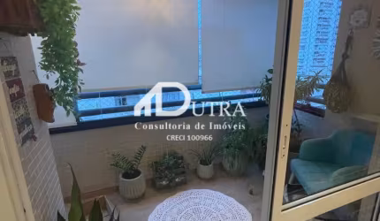 Excelente apartamento de 2 dormitórios com 2 vagas e lazer à venda no Embaré Santos