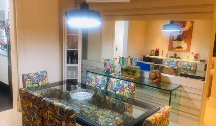 Apartamento 2 dormitórios 2 vagas a 450 metros do Metro Paraiso e 800 metros do Parque da Aclimação