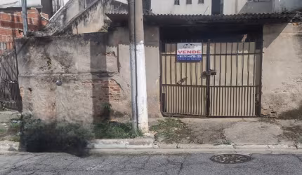 Oportunidade Única: terreno com 2 casas à Venda travessa da Parapuã