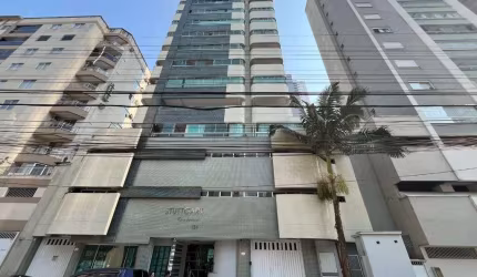 Aluguel anual: Apartamento com 3 quartos, churrasqueira, semi mobiliado e 2 vagas. Centro de Balneário Camboriú.