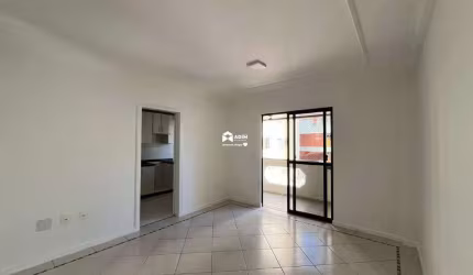 Aluguel Anual: Apartamento diferenciado 2 quartos sendo 1 suíte a poucos metros da praia em Balneário Camboriú