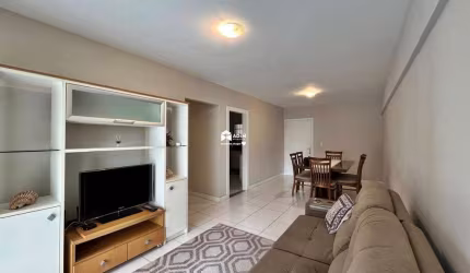 Aluguel Anual: Apartamento mobiliado com 3 quartos, quadra mar no centro de Balneário Camboriú.