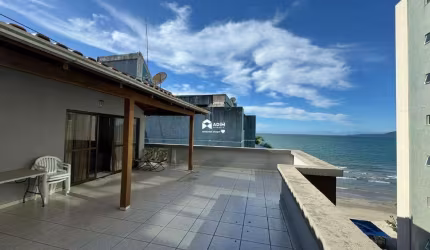 Cobertura duplex com 4 quartos, 2 vagas e vista para o mar
