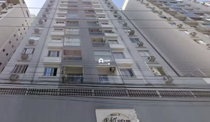Aluguel Anual: Apartamento 2 quartos quadra mar em Balneário Camboriú.