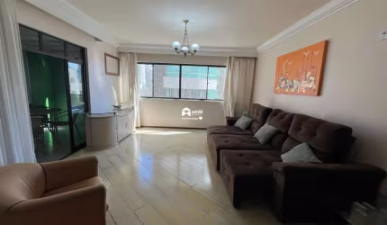 Aluguel anual: Apartamento de 3 suítes em Balneário Camboriú