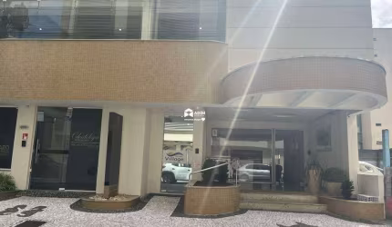 Aluguel anual: Apartamento de 3 quartos, sendo 1 suíte em Balneário Camboriú