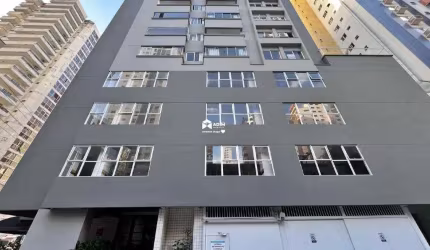 Aluguel Anual: Apartamento 1 quarto mobiliado no centro de Balneário Camboriú.
