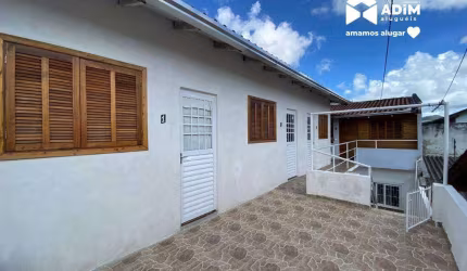 Aluguel anual: Kitnet em Balneário Camboriú