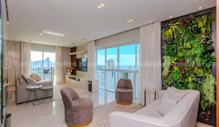 Apartamento Mobiliado com Vista Mar á venda no Edifício Serendipity Village com 04 Dormitórios em Balneário Camboriú