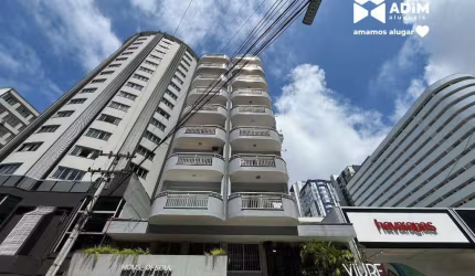 Aluguel Anual: Apartamento mobiliado 1 dormitório com vista para o mar em Balneário Camboriú