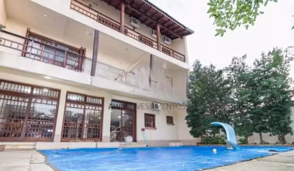 Awm Aluga Casa 04 dormitórios, Bairro Vila Ipiranga, Porto Alegre - CA242