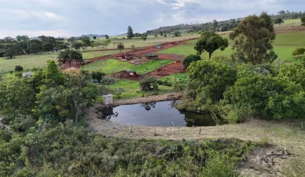 Agradável terreno rural para venda, 108,000m²