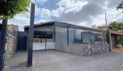 Aconchegante casa comercial para venda, 234m²