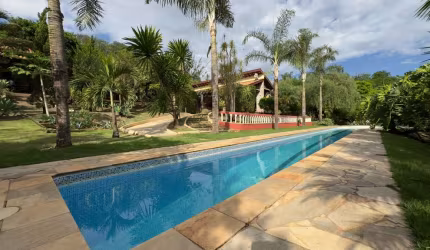 Casa no condomínio Chácaras itambé para venda com 4 quartos, sendo 2 suítes, 670m²